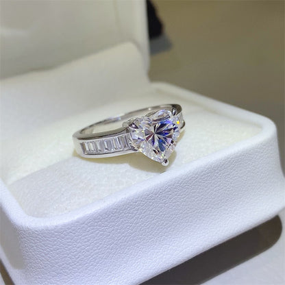 Heartfelt Shine: 3 Carat Moissanite 925 Sterling Silver Ring