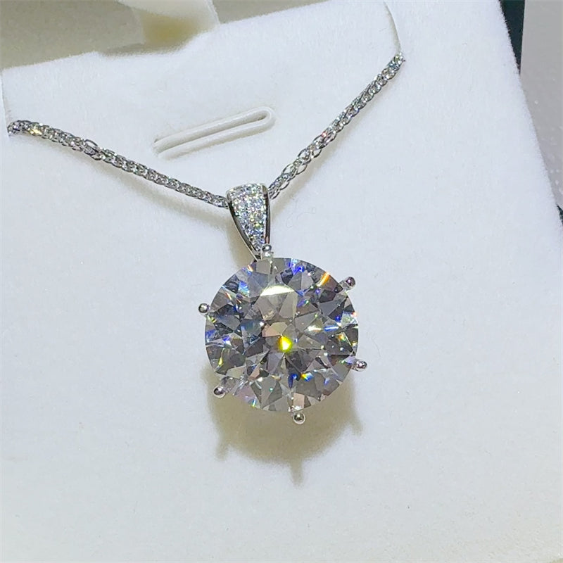 Eternal Shine: 10 Carat Moissanite 925 Sterling Silver Pendant Necklace